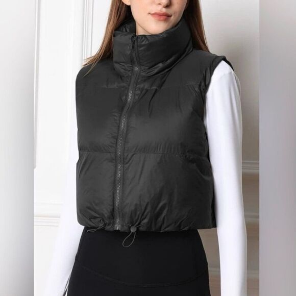 NWT Cropped Puffer Vest, Black, small, front pockets - Picture 5 of 10